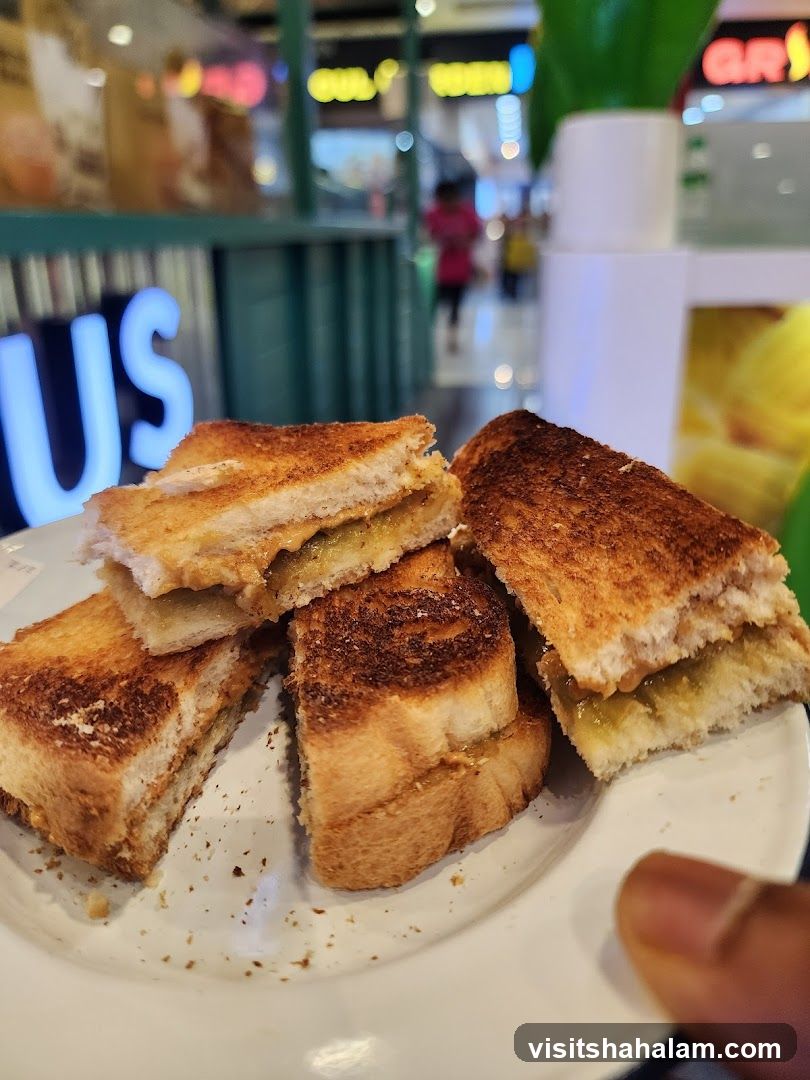 Toast with filling