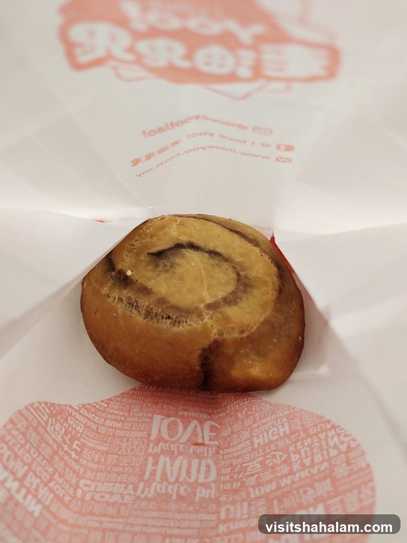 Cinnamon Roll in Bag