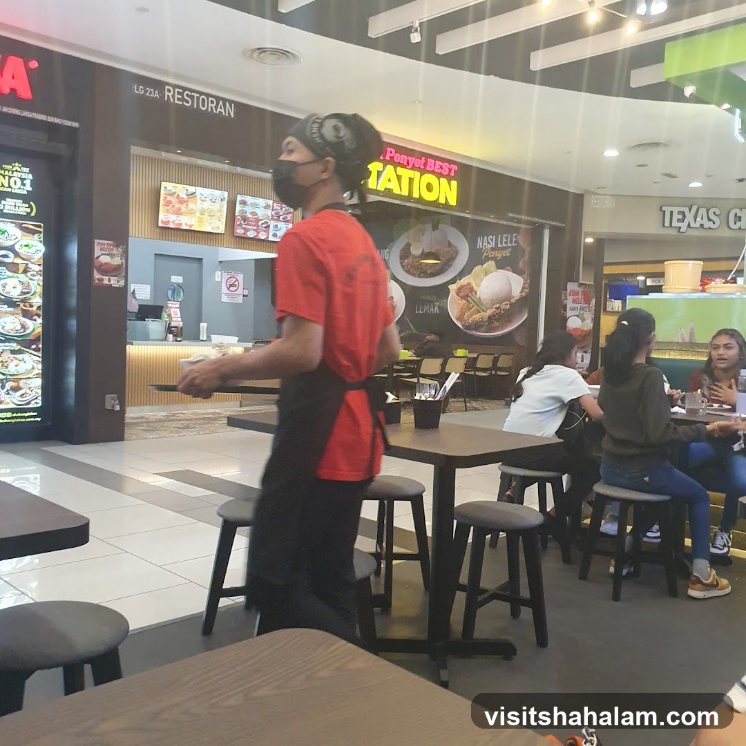 Food Court Scene