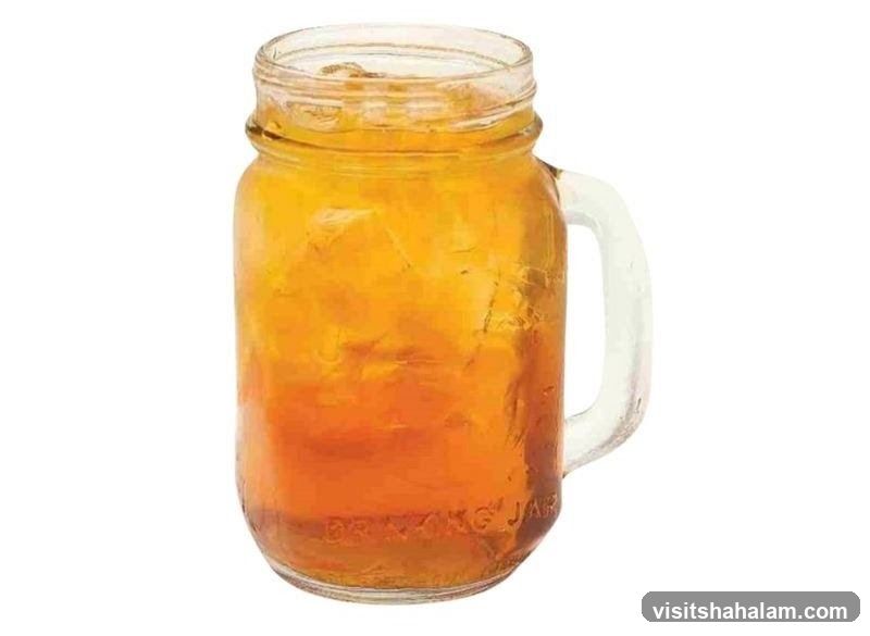 Iced Tea in a Mason Jar