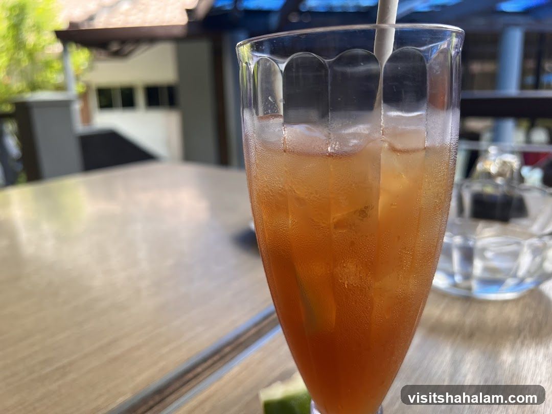 Iced Tea with Lime