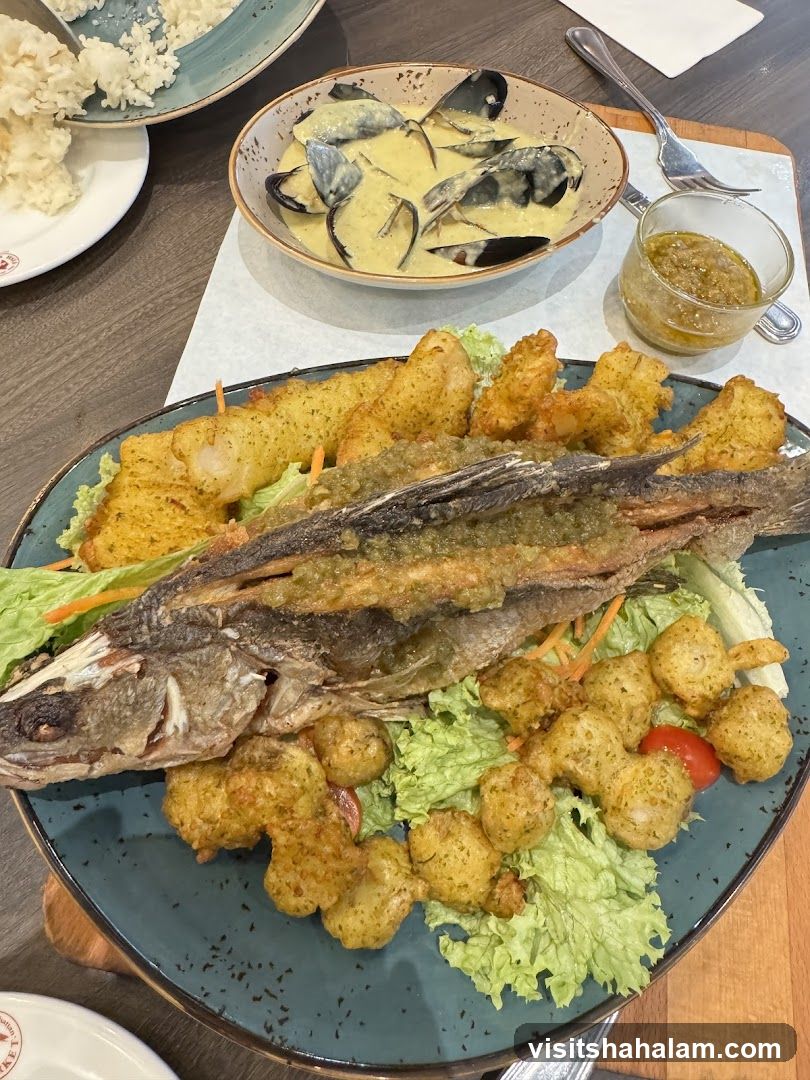Seafood Platter with Rice and Mussels