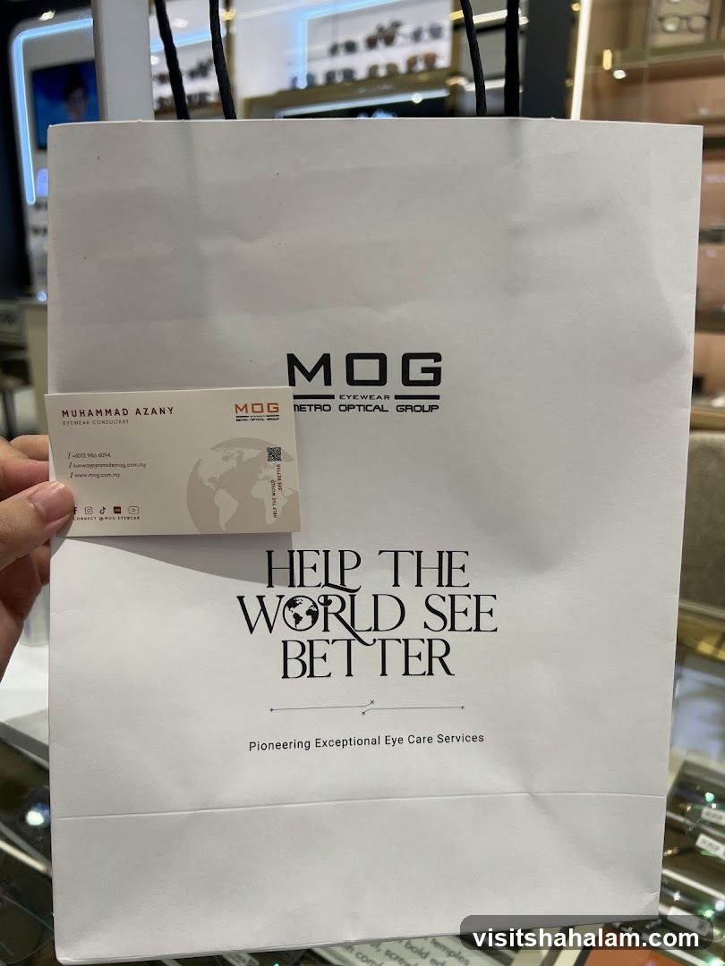 MOG Eyewear Shopping Bag