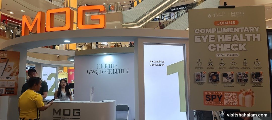 MOG Eyewear Promotional Booth
