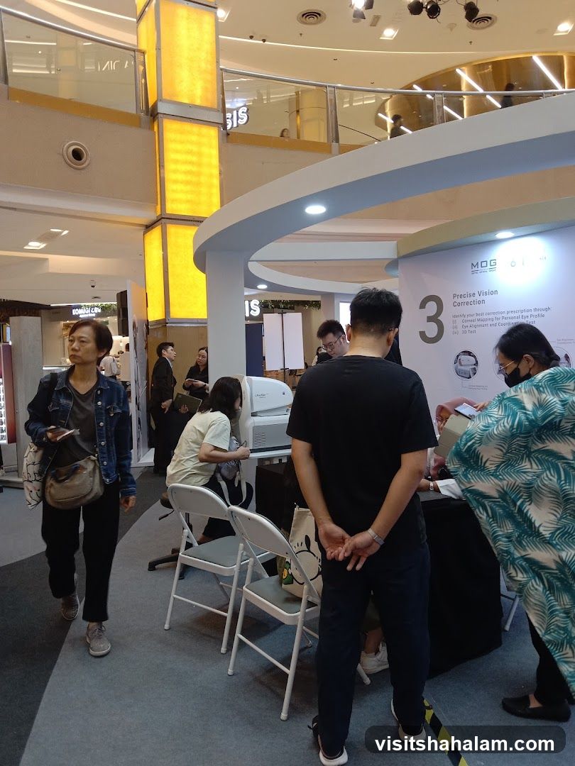 Vision Correction Booth