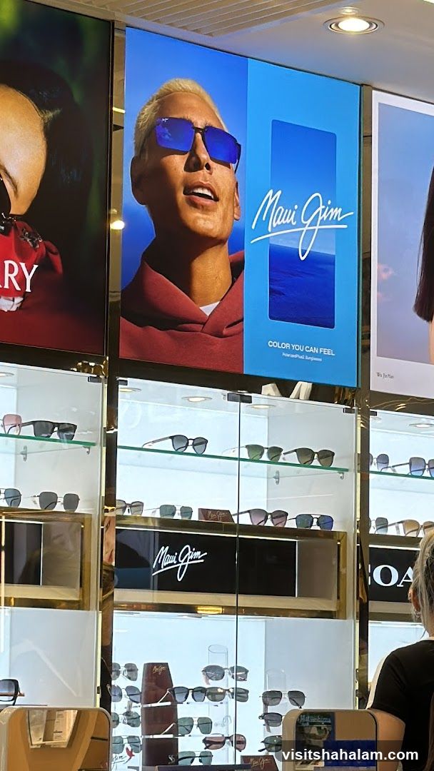 Maui Jim Sunglasses Display