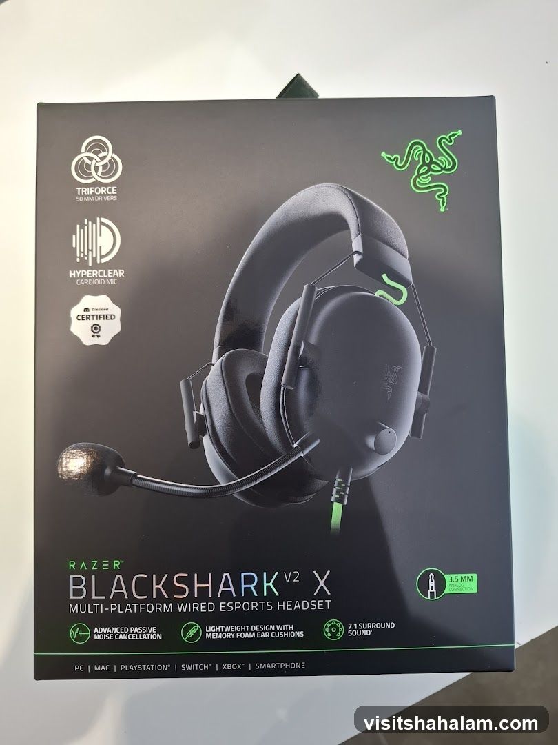 Razer Blackshark V2 X Gaming Headset Box