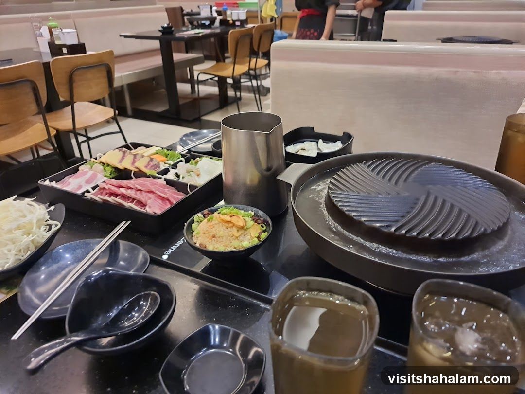 Grill Restaurant Table Setting