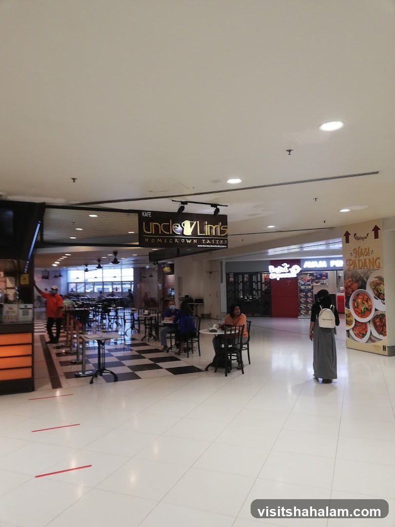 Food court with seating