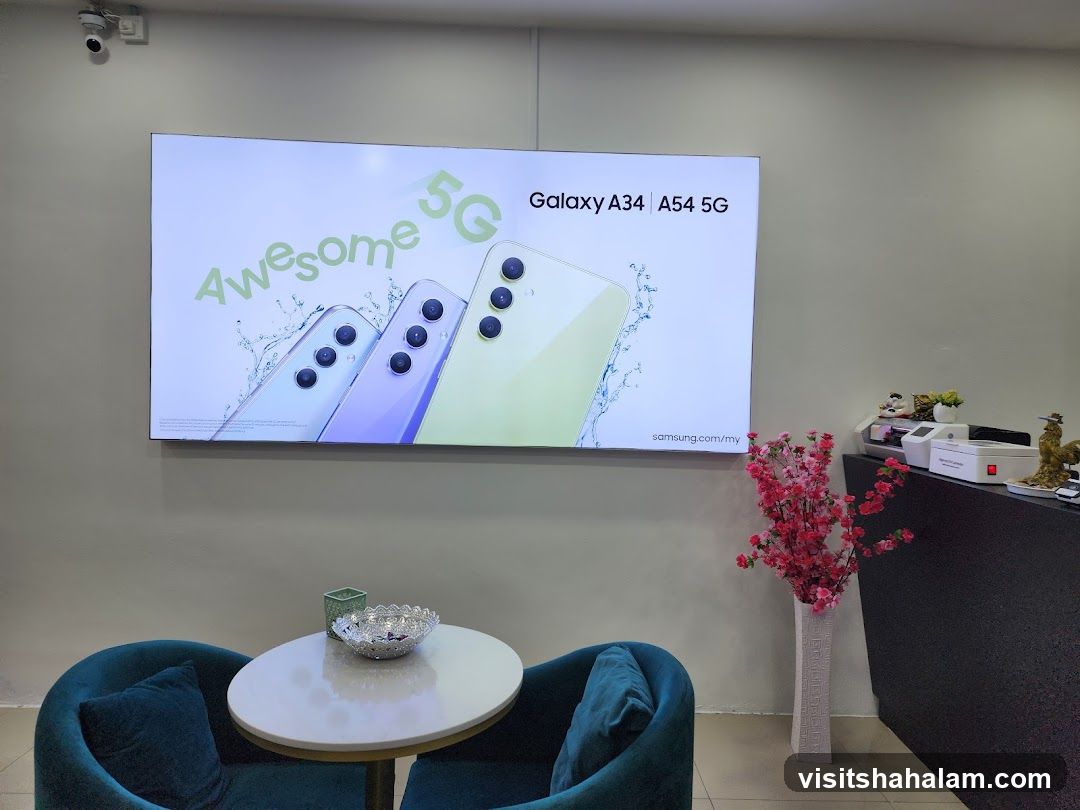 Samsung Galaxy A34 and A54 5G advertisement