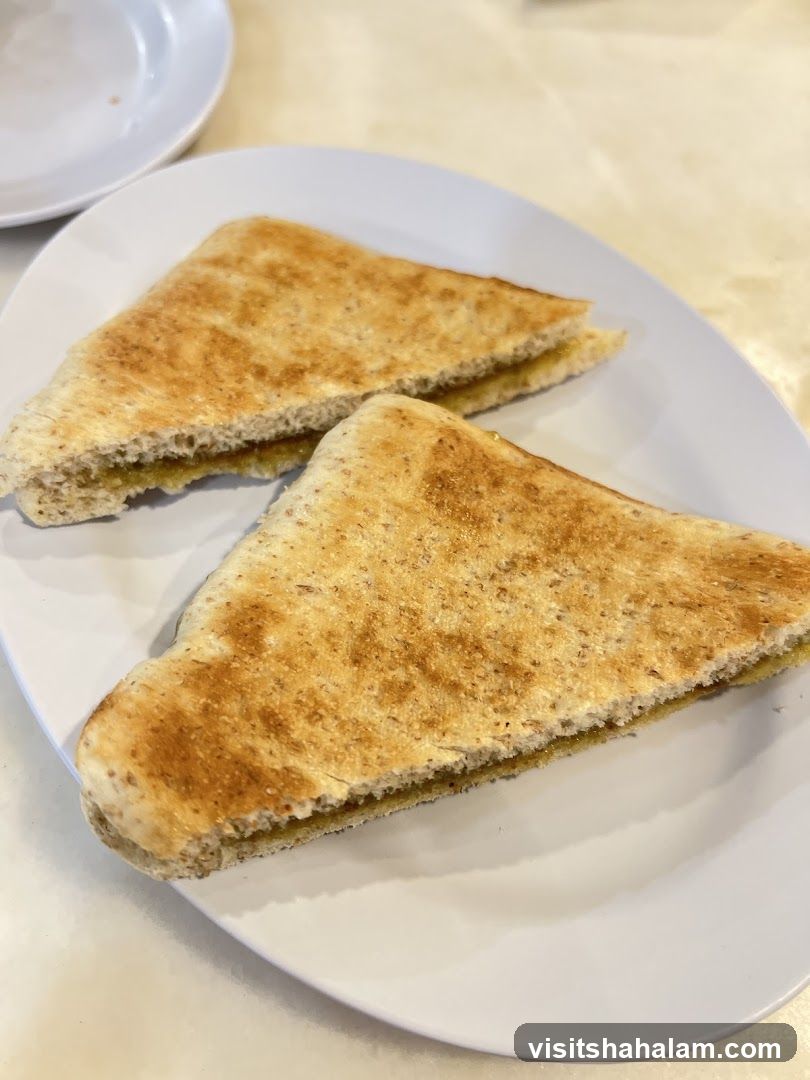 Toast with filling