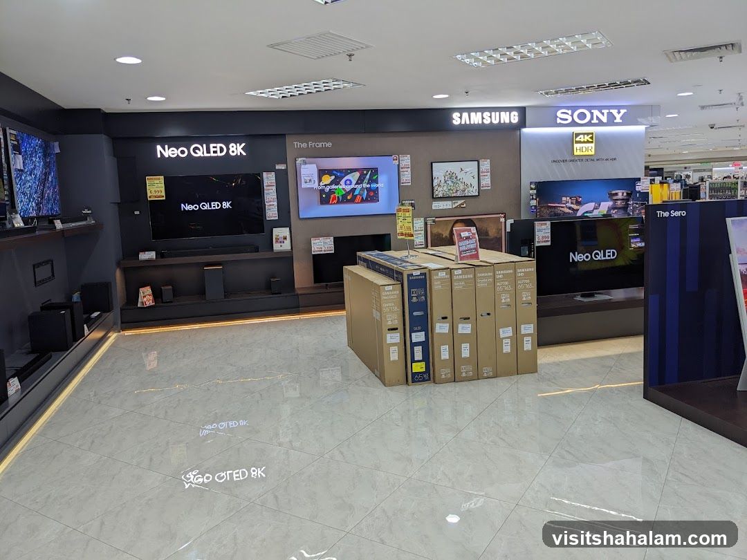 Electronics Store Display