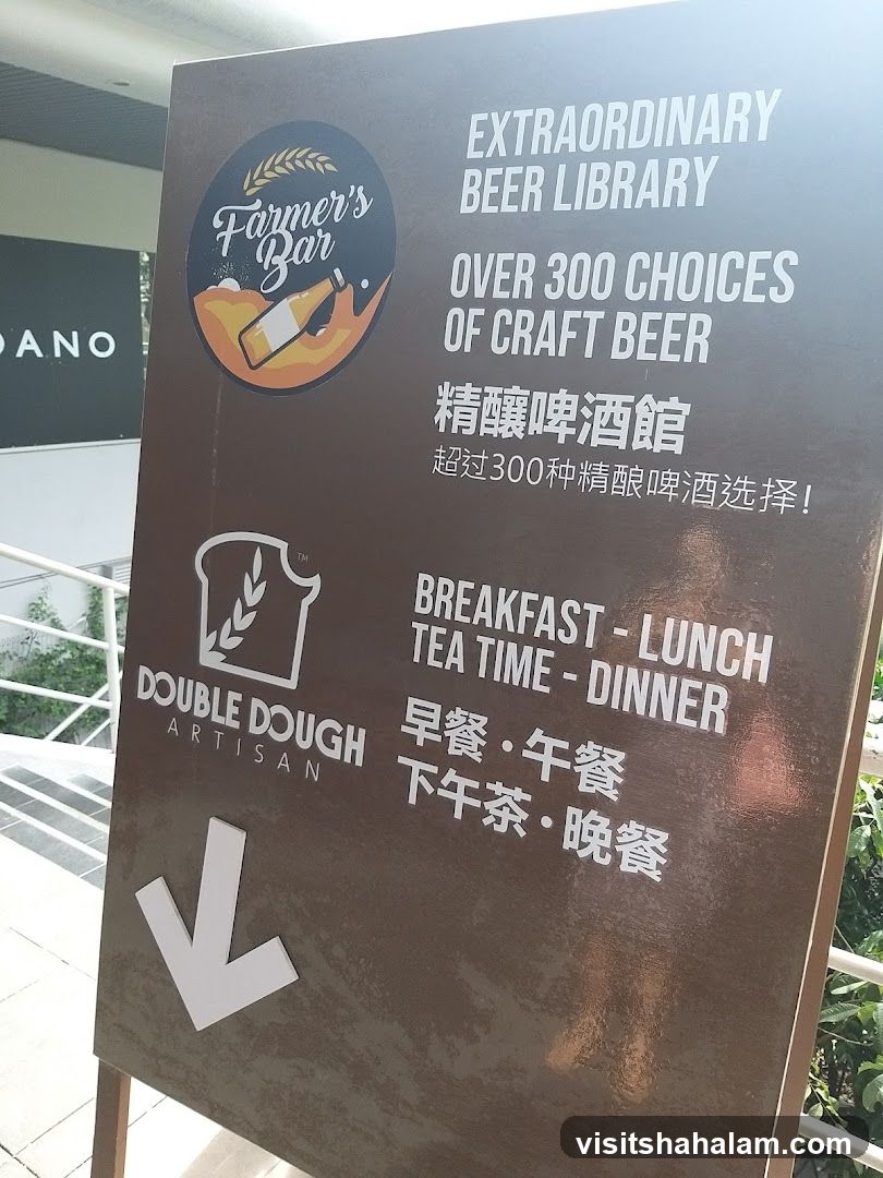 Farmer's Bar and Double Dough Artisan Sign