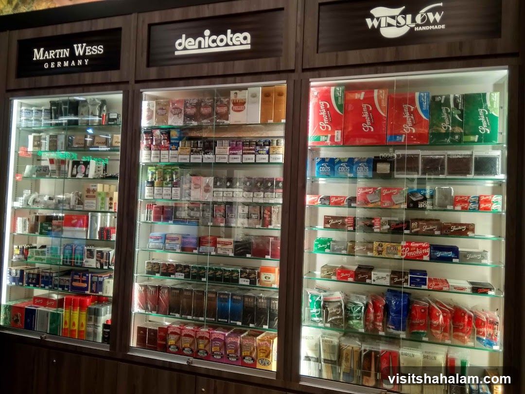Display of tobacco products