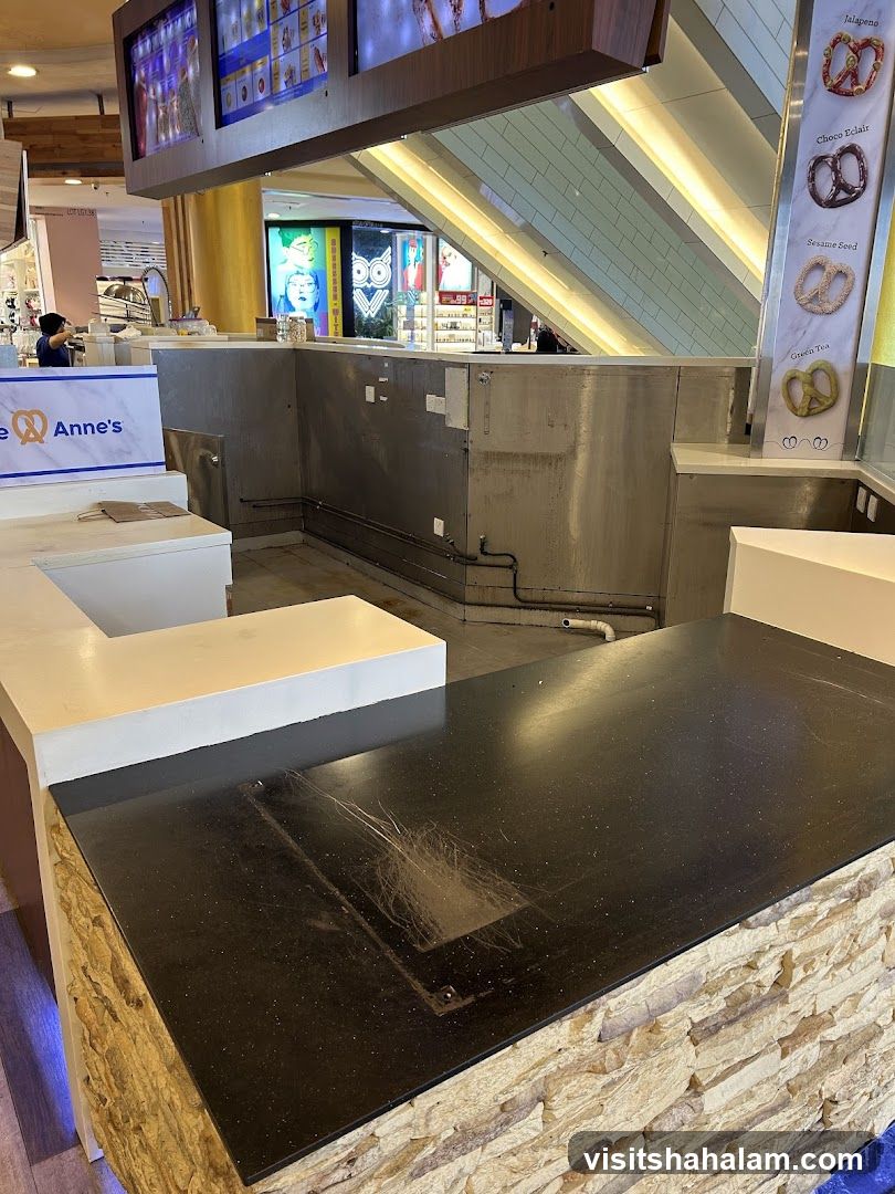 Pretzel Stand Counter