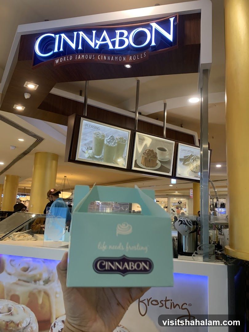 Cinnabon Storefront