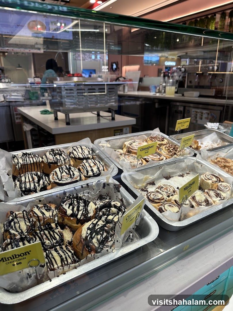 Cinnamon Rolls Display