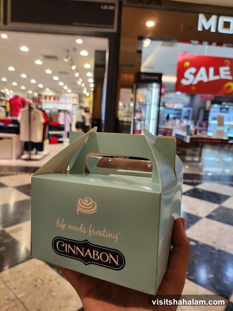Cinnabon Box