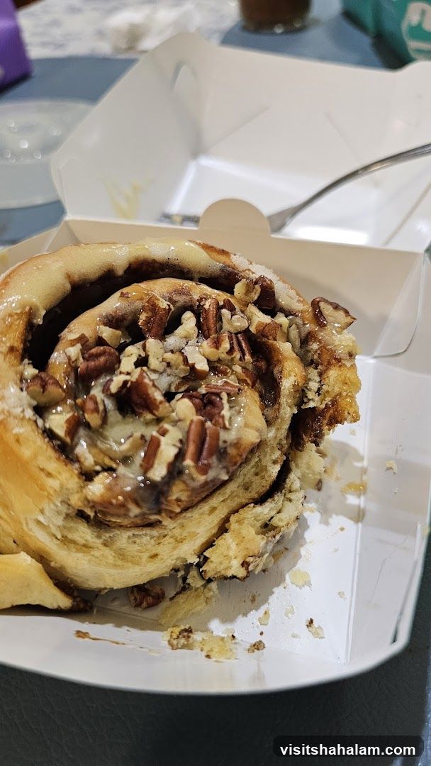 Pecan Cinnamon Roll