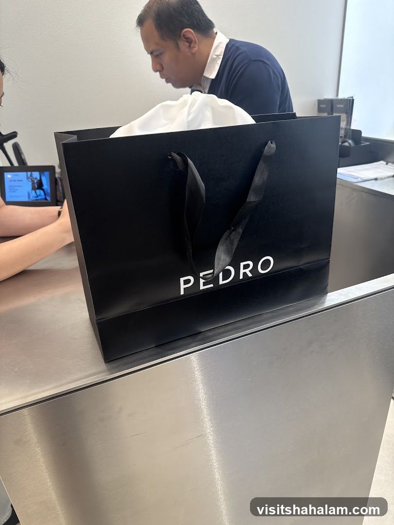 Shopping Bag with PEDRO Logo