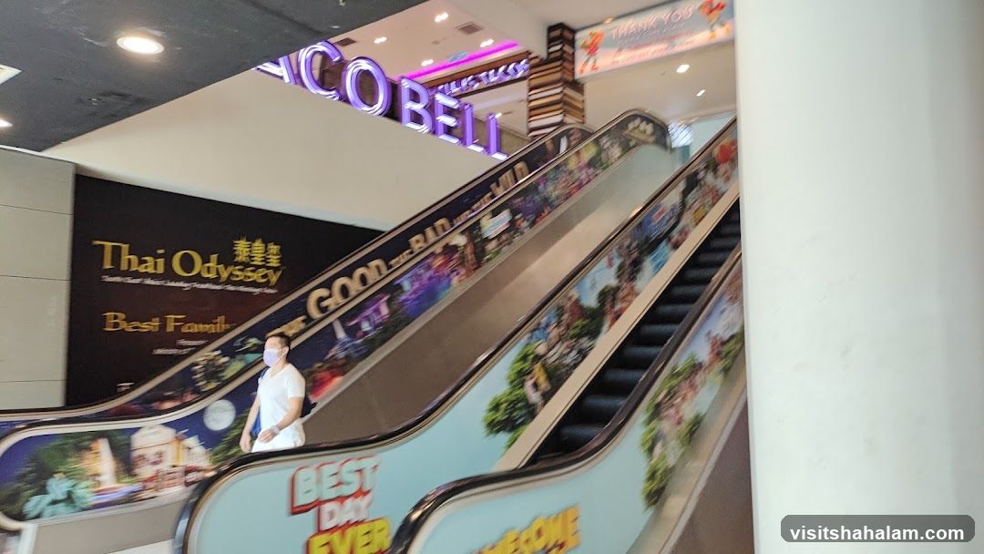 Escalators with advertisements