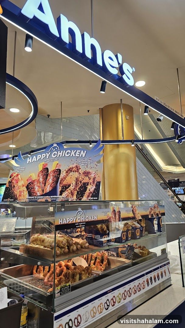 Auntie Anne's Pretzel Display
