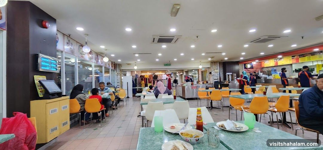 Busy Food Court