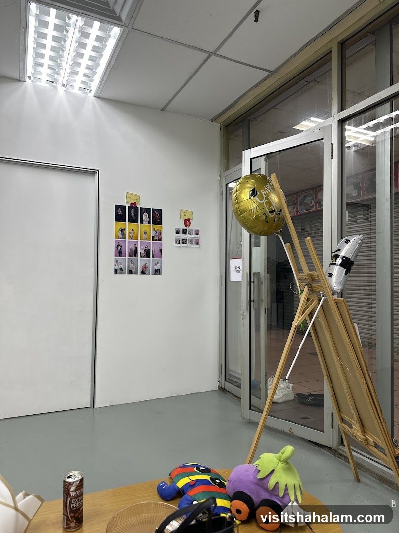 Interior with decorations and merchandise