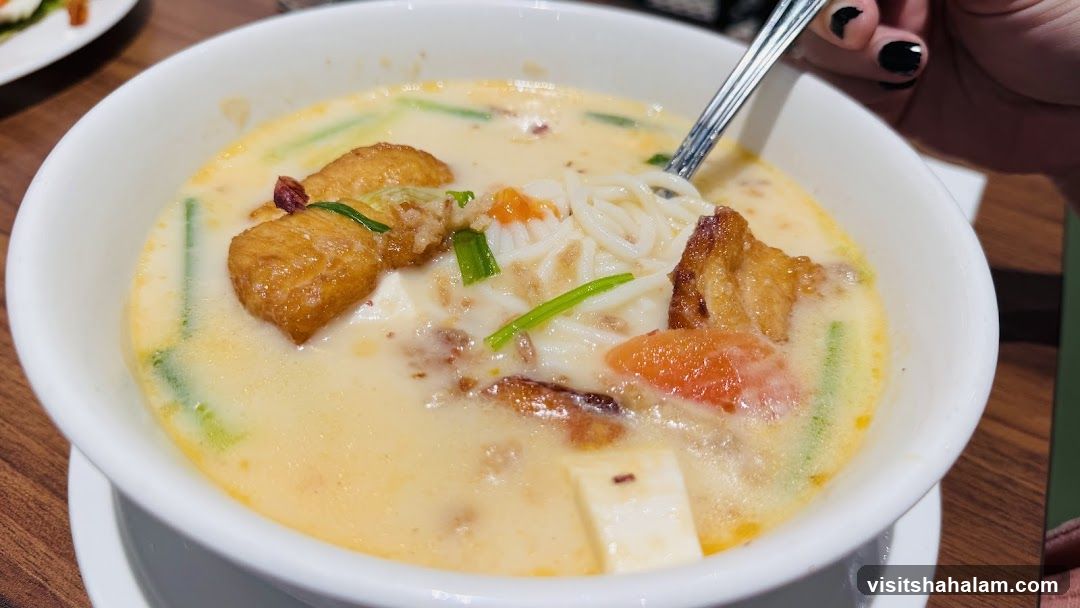 Noodle Soup with Fried Fish and Vegetables