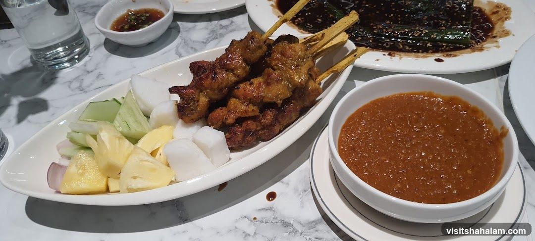 Chicken Satay with Peanut Sauce