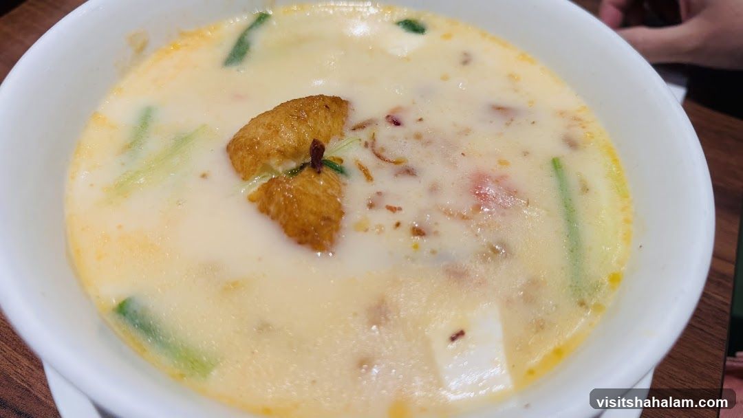 Creamy Soup with Toppings