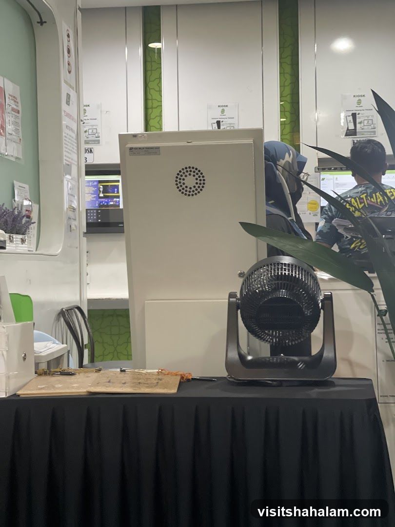 Kiosk area with fan