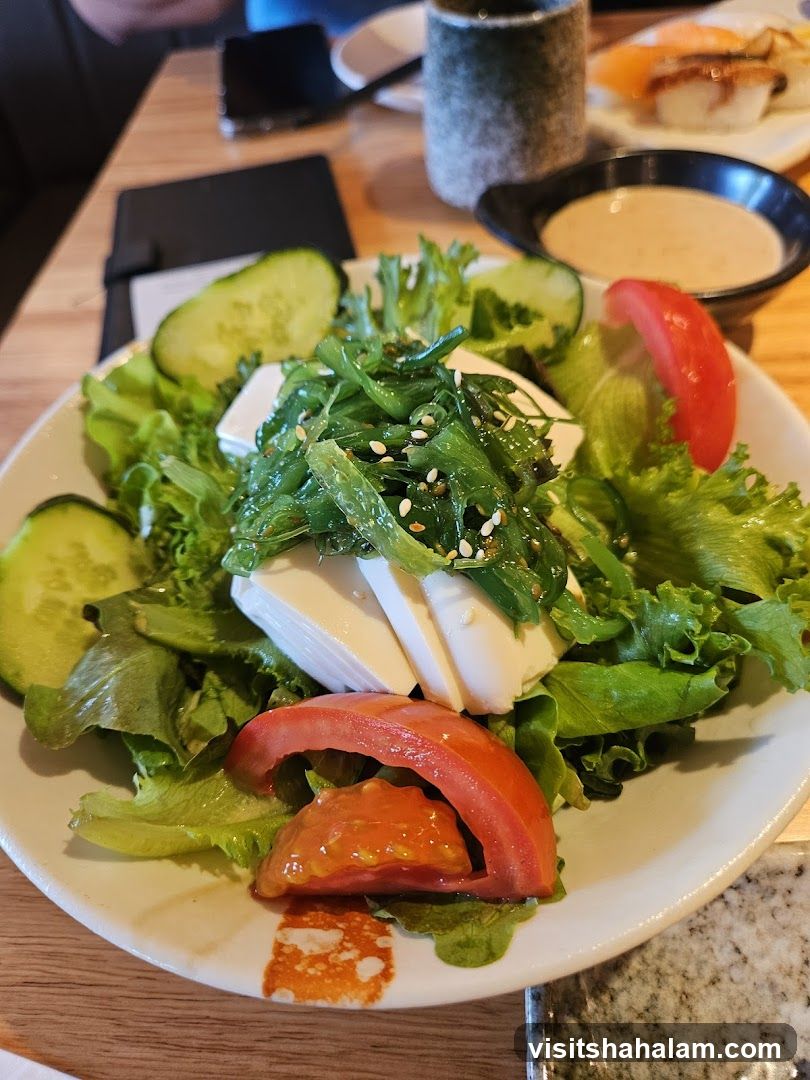 Salad with Tofu and Seaweed