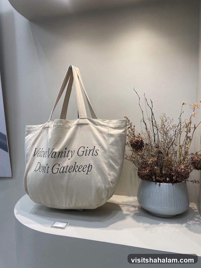 Tote Bag Display