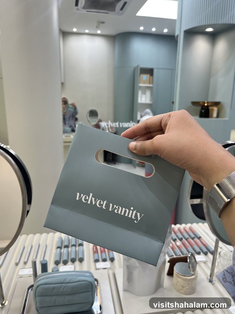Cosmetics Display