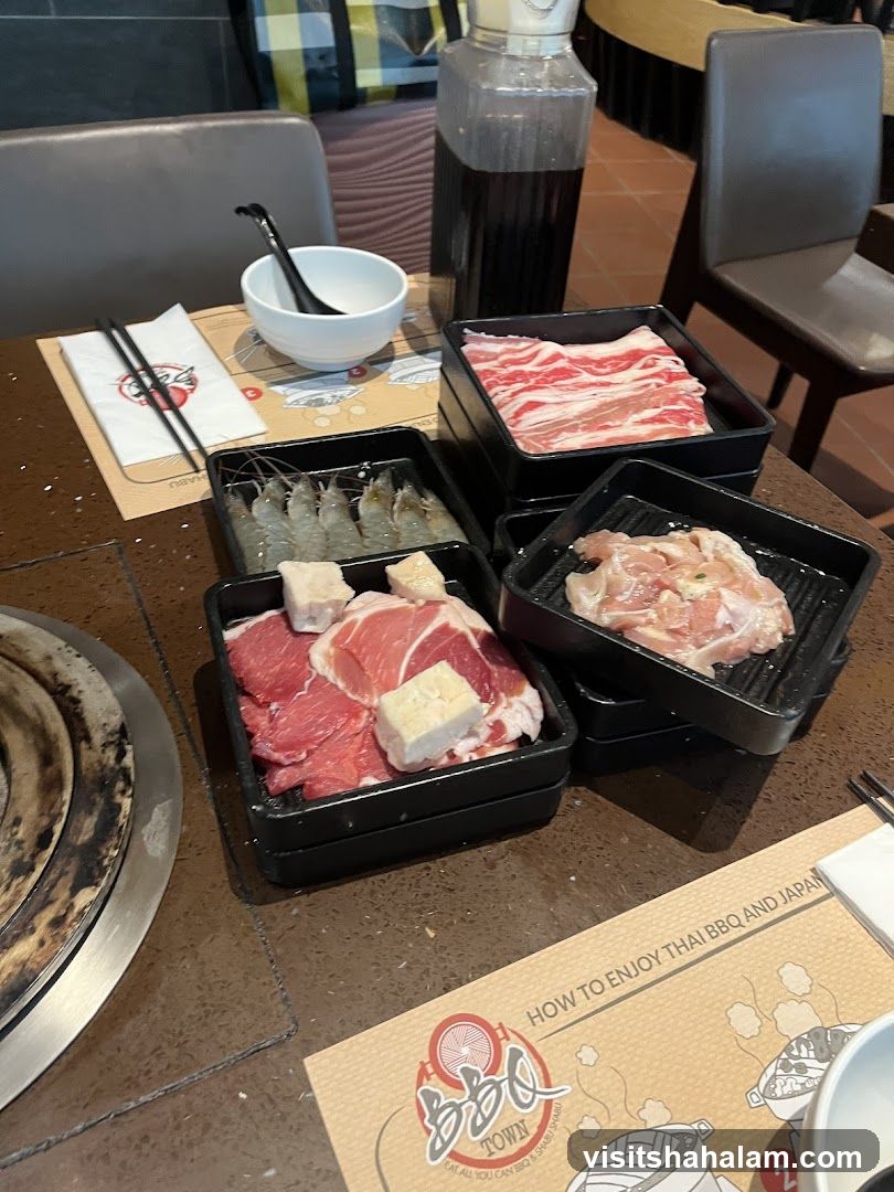 BBQ Town Table Setting
