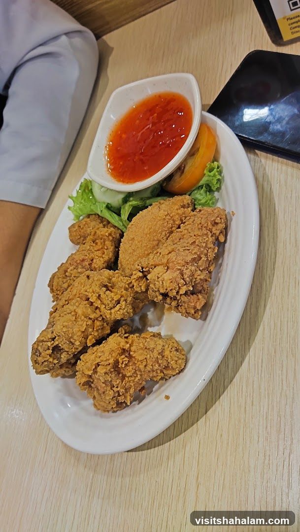 Fried Chicken with Dipping Sauce