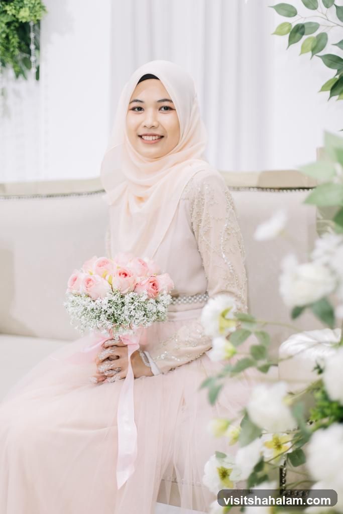 Bride holding a bouquet