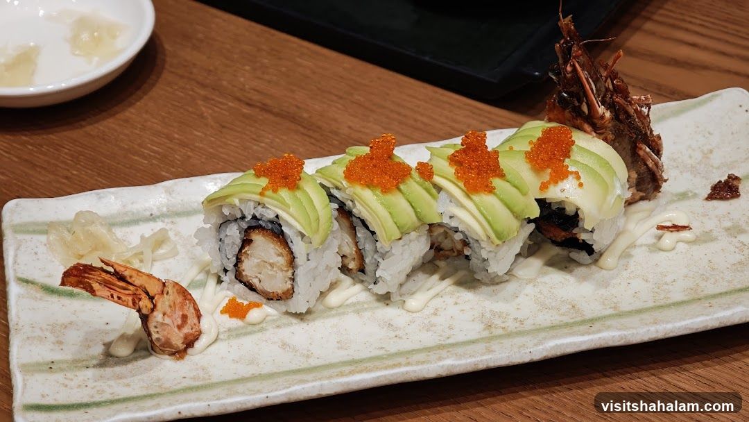 Sushi Roll with Avocado and Shrimp