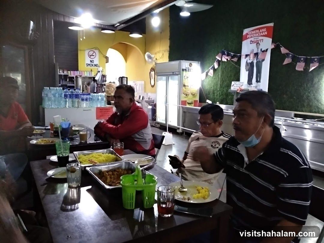 Diners at a restaurant
