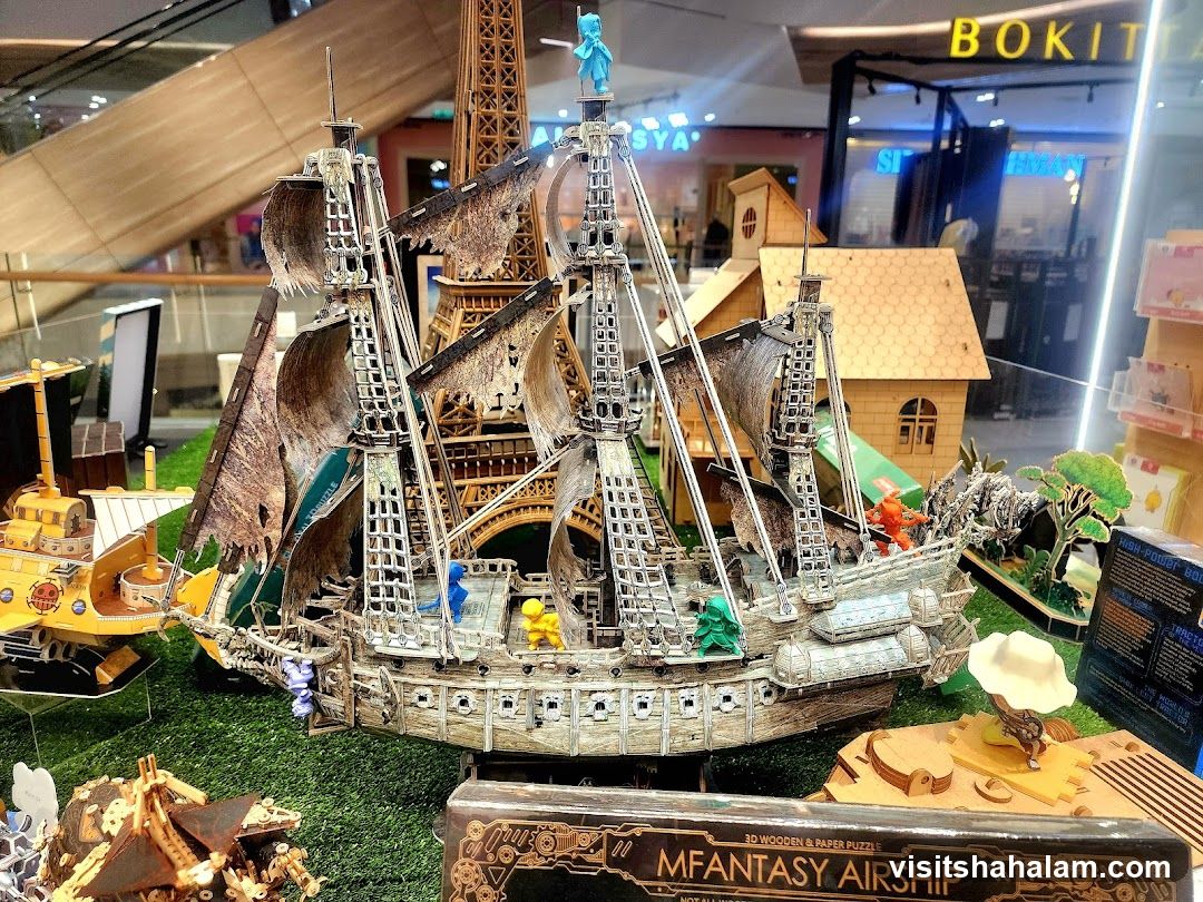 3D Wooden and Paper Puzzles Display