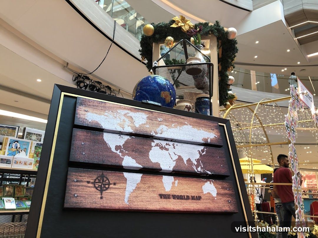 Display of a world map puzzle