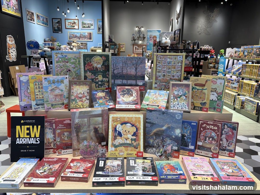 Puzzle Store Display