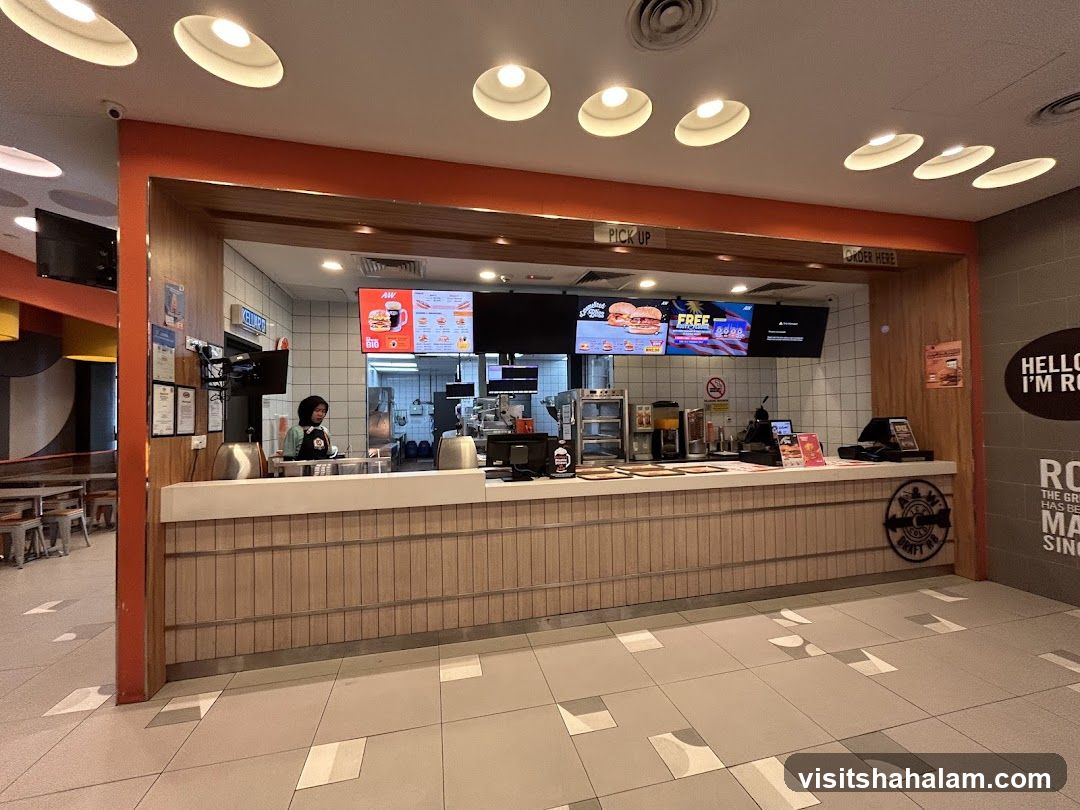 Fast Food Restaurant Counter