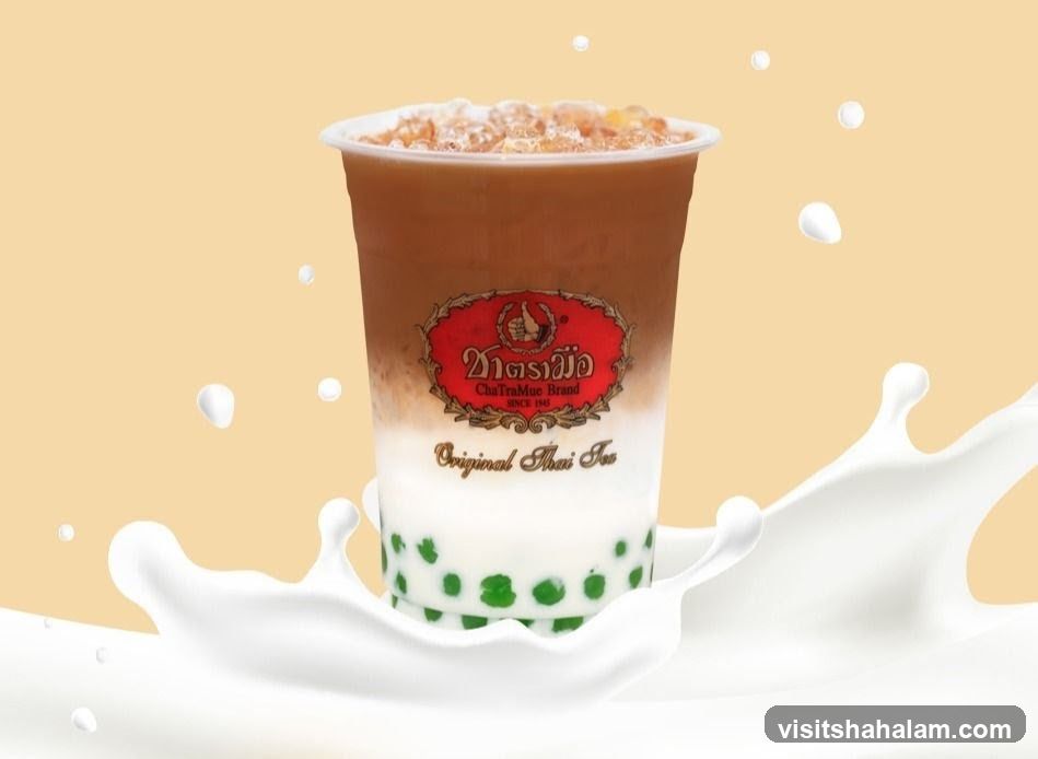 Thai Iced Tea with Boba