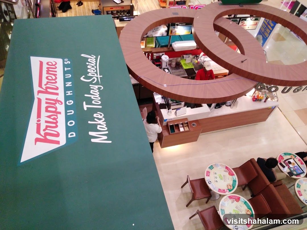 Krispy Kreme Doughnuts Store