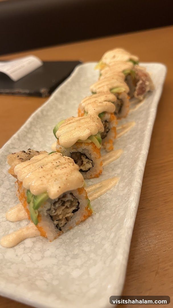 Sushi Roll with Sauce