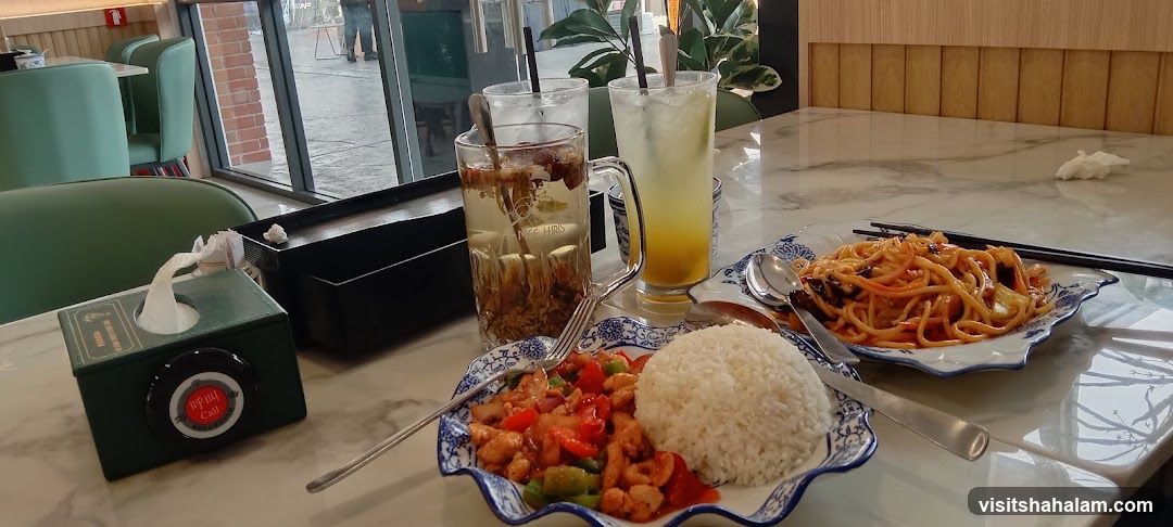 Table with Food and Drinks