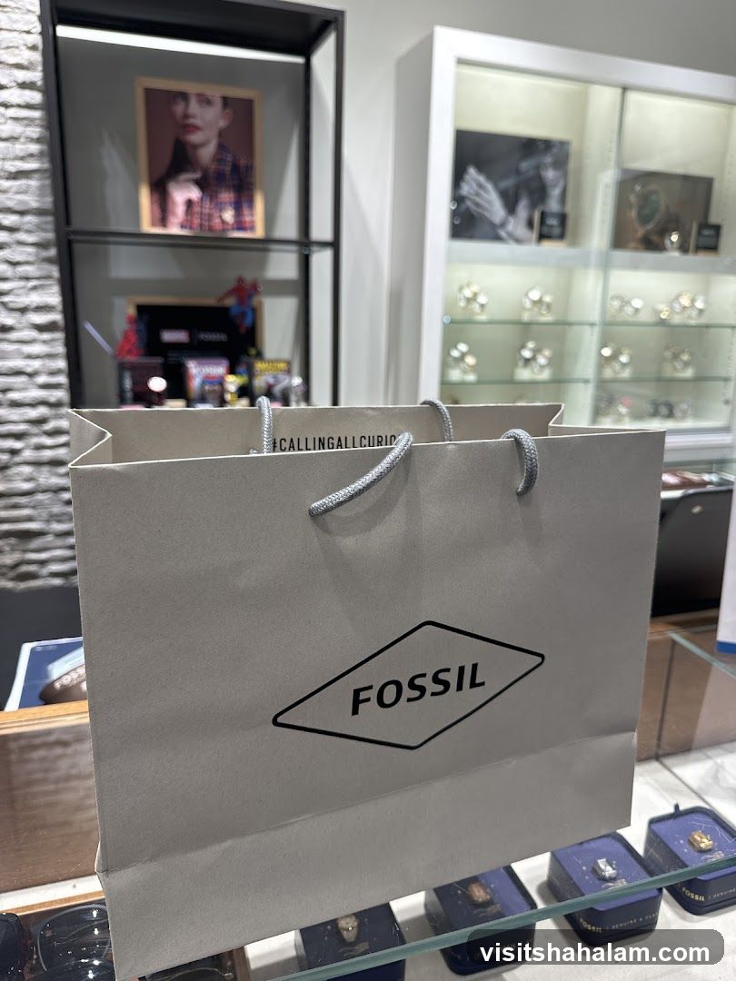 Fossil Shopping Bag