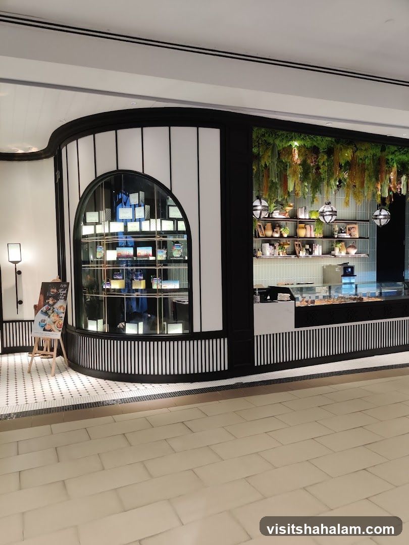 Dessert shop display